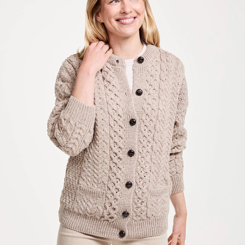 Pull en laine tricotée mérinos pour femmes avec boutons, beige