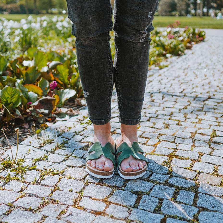 Claquettes anatomiques en liège pour femmes Zora, vert modèle 2024